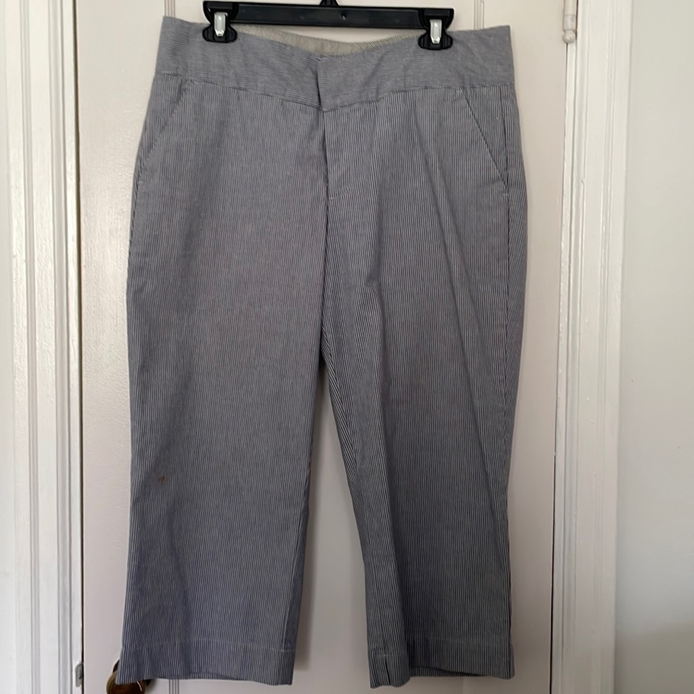 Dockers capris pants